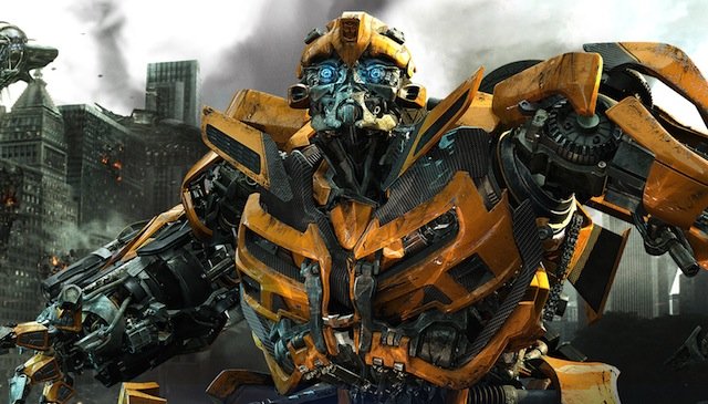 Bumblebee  Referência ao primeiro filme animado de Transformers é