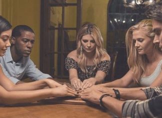 ‘Ouija House’: Terror com Mischa Barton e Tara Reid ganha novos cartazes e trailer