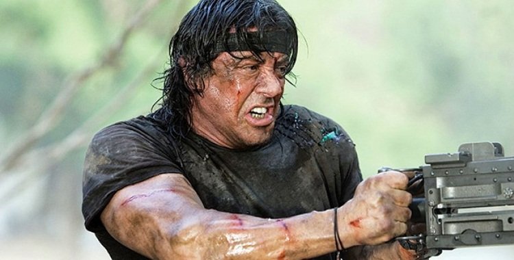 Stallone explode todo mundo em novo trailer de 'Rambo 5'; filme