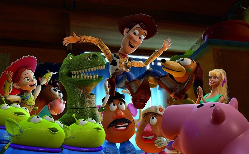 Crítica  Pixar nos leva ao infinito e além com a incrível animação  'Lightyear' - CinePOP