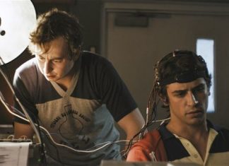 Ficar acordado se torna um pesadelo no trailer do terror ‘Sleep No More’