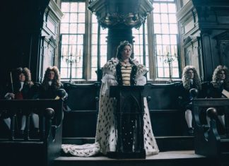 ‘The Favourite’: Olivia Colman e Rachel Weisz em nova imagem de drama histórico