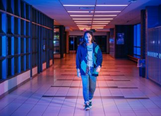 Crítica | Share: Filme trata abuso sexual entre adolescentes, mas peca na narrativa
