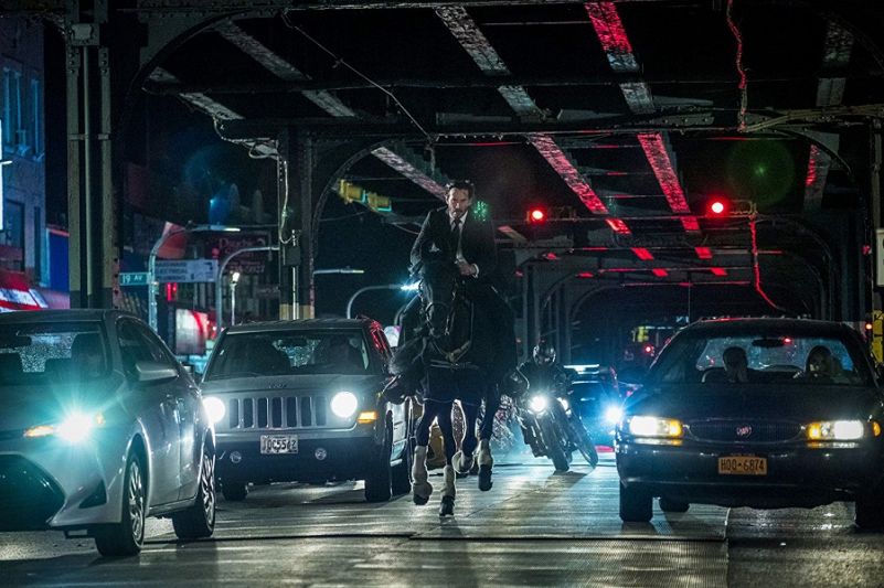 Crítica  Em John Wick 4, Keanu Reeves deixa Chuck Norris no