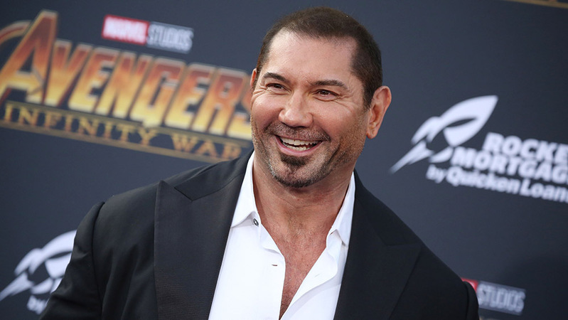 Entre Facas e Segredos  Sequência terá Dave Bautista no elenco