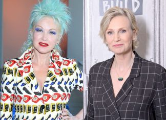 Jane Lynch e Cyndi Lauper estão desenvolvendo nova comédia para a Netflix
