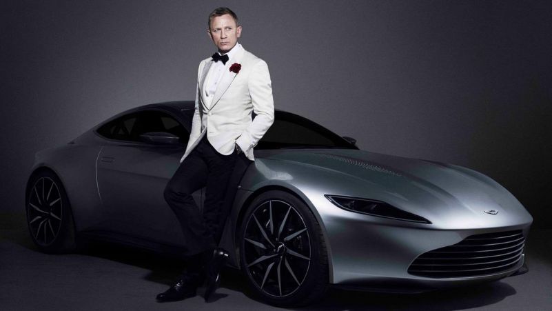 Carros 2 chega às telonas em clima de James Bond