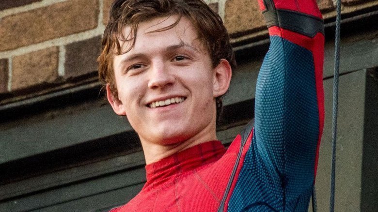 Tom Holland, o Homem-Aranha, agora estreia como Drake, herói do