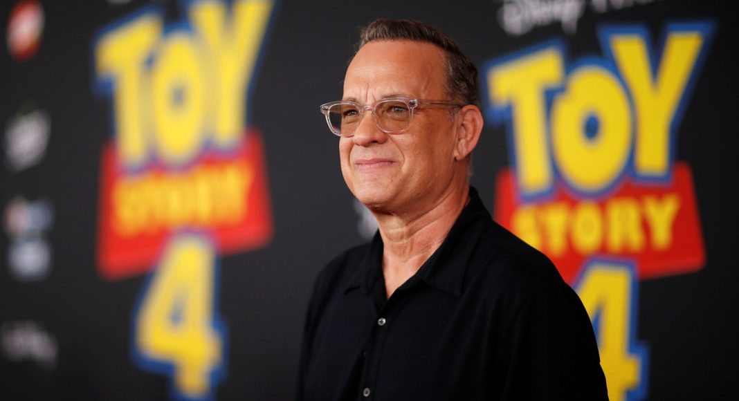 18tom-hanks-superJumbo
