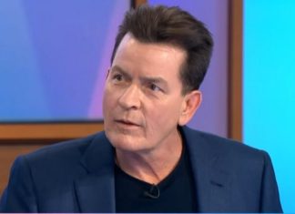 Charlie Sheen é acusado de estupro por ator de ‘Os Goonies’, em seu novo documentário