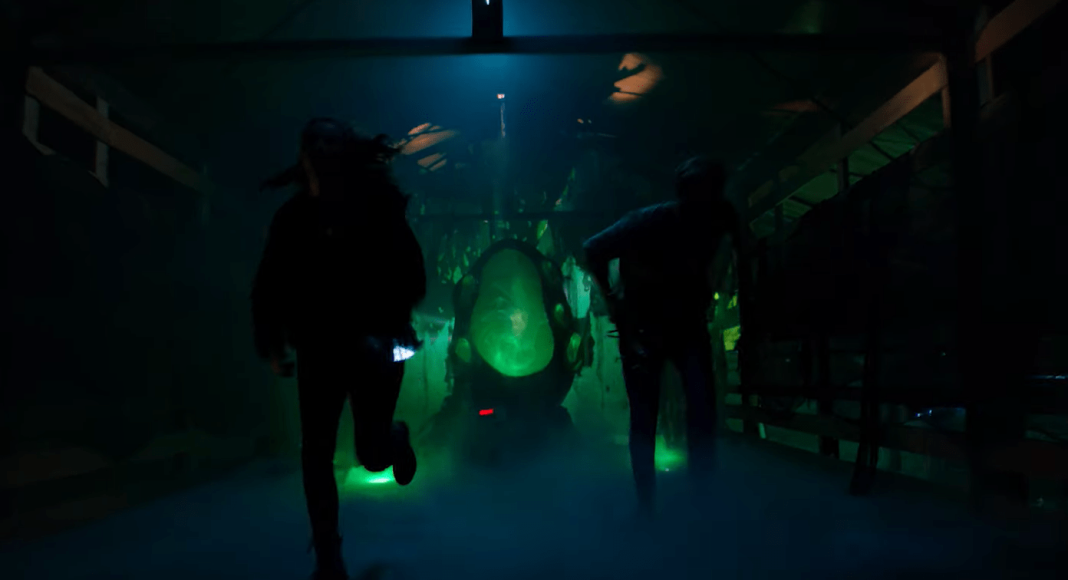 into-the-dark-crawlers