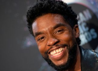 Fãs fazem petição para que estátua de Chadwick Boseman seja erguida em sua cidade natal