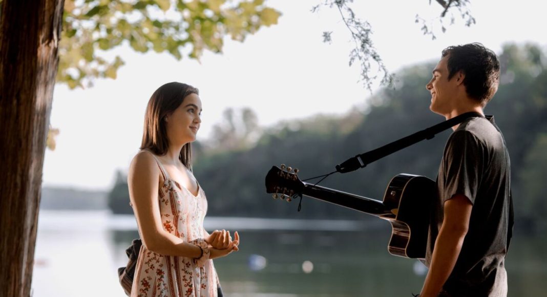 A-Week-Away-Netflix-guitar-med