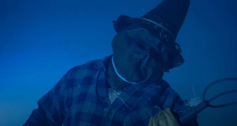 Espantalho assassino ataca no trailer do terror ‘Scarecrow County’; Assista!