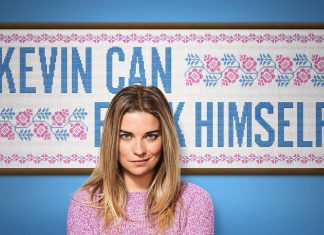 ‘Kevin Can F**k Himself’: Nova série de comédia dramática estreia na Amazon Prime Video