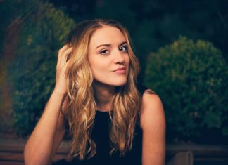 ‘Dollface’: Chelsea Frei entra para o elenco da 2ª temporada