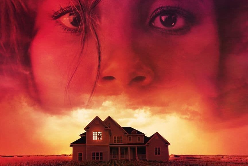 Tem-Alguem-na-Sua-Casa-netflix-poster