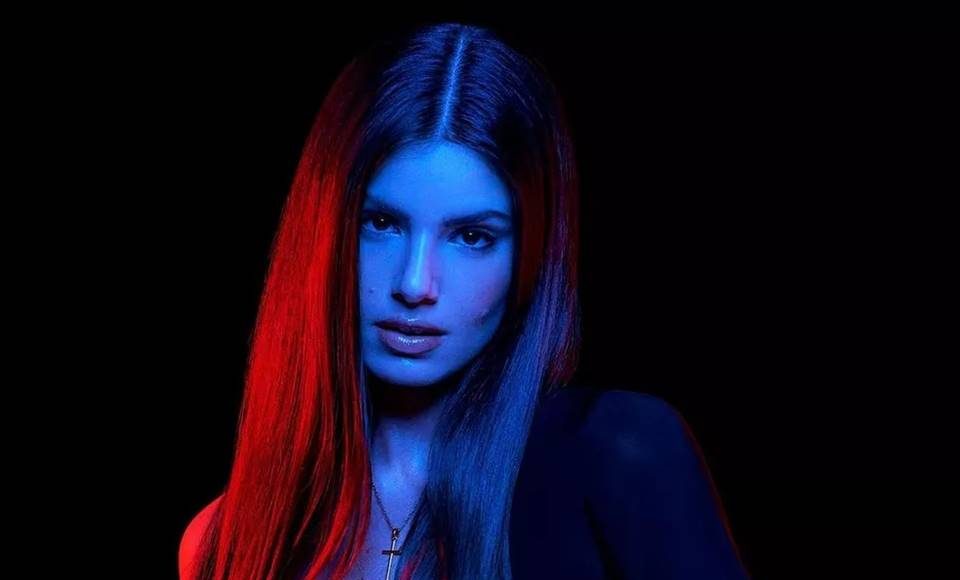 Camila-Queiroz