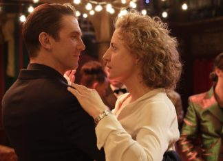 ‘O Homem Ideal’: Comédia romântica com Dan Stevens estreia AMANHÃ na HBO Max; Confira o novo trailer!