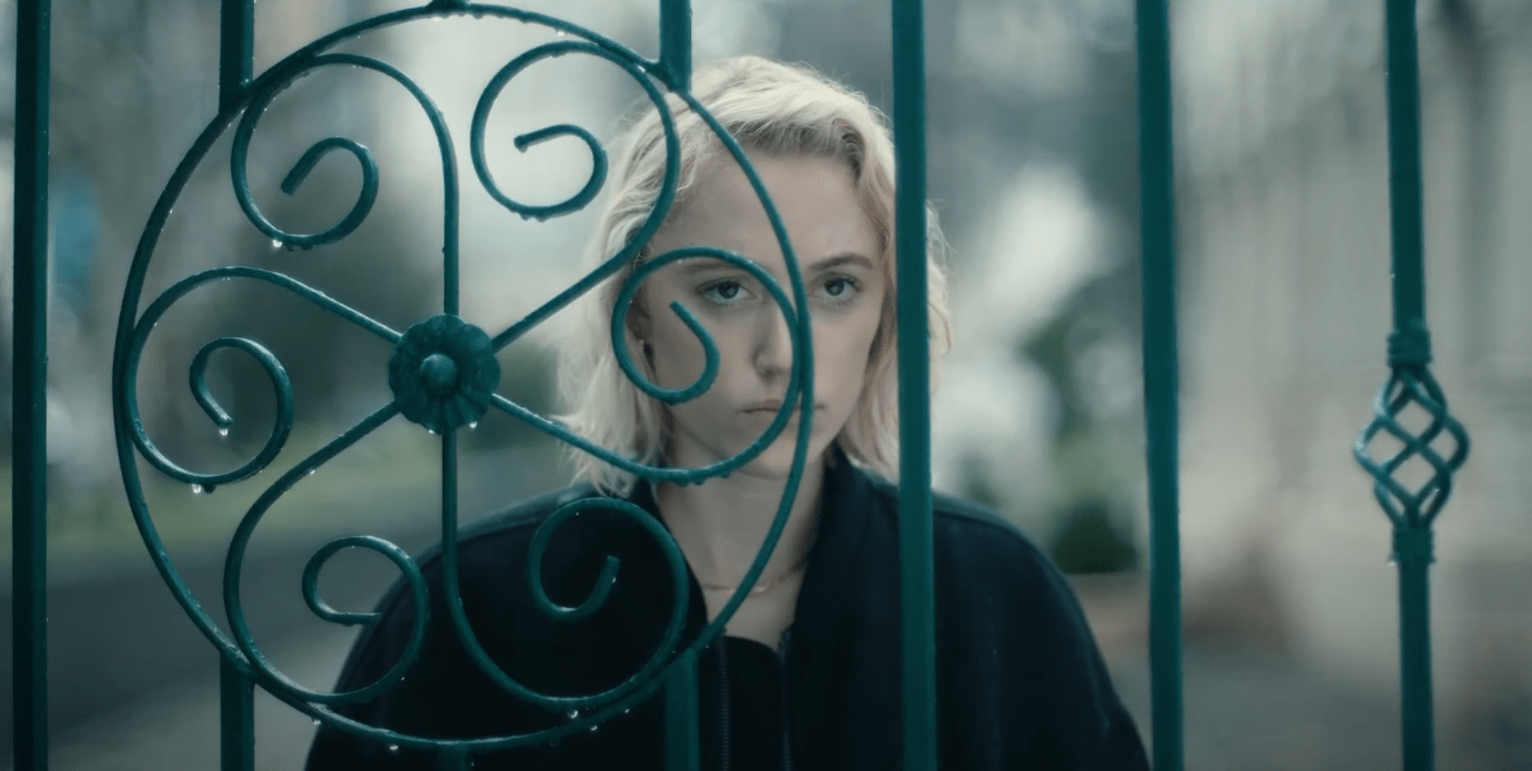 Watcher': Suspense com Maika Monroe ganha data de estreia nos streamings;  Confira o novo trailer! - CinePOP