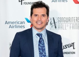 John Leguizamo revela ter sido DEMITIDO de filme com Jared Leto e John Travolta por motivo POLÊMICO