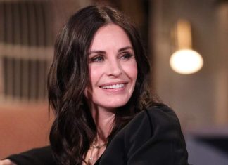 Courteney Cox, de ‘Friends’ e ‘Pânico 6’, se sentiu DESCARTÁVEL em Hollywood