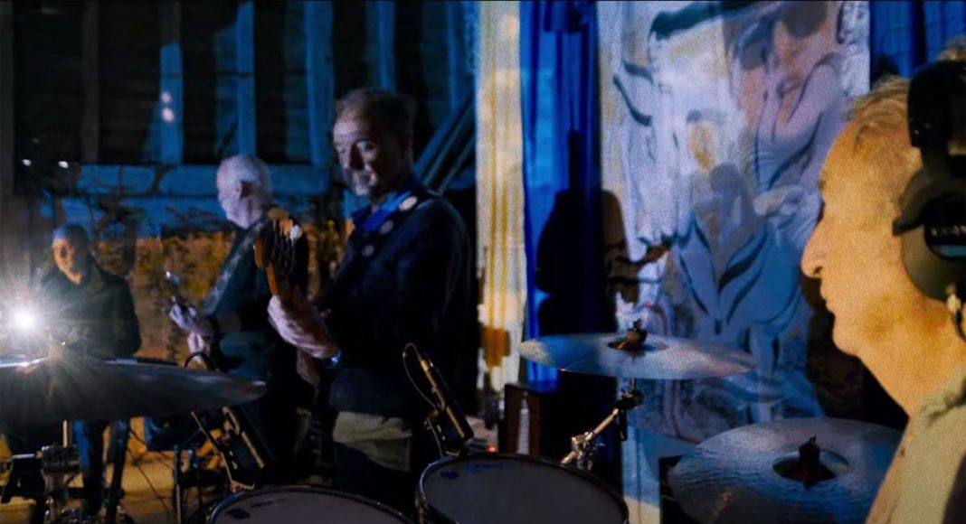 https___cdn.cnn.com_cnnnext_dam_assets_220407211942-01-pink-floyd-ukraine-song