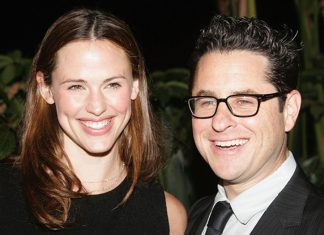Série de J. J. Abrams com Jennifer Garner é CANCELADA pela Apple