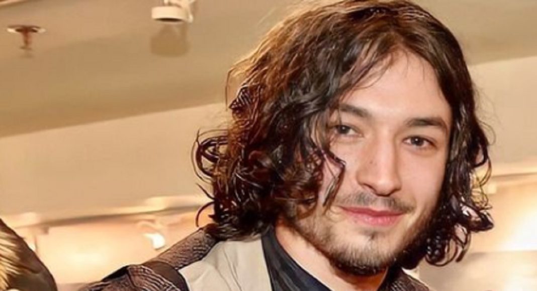 desaparecimento-mae-tres-filhos-ezra-miller