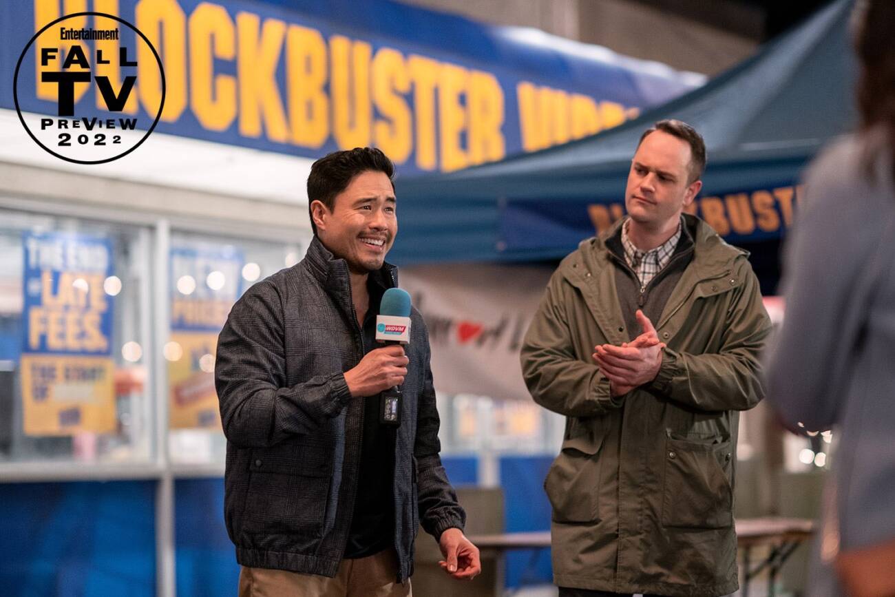 Blockbuster, série de comédia da mesma criadora de Superstore, ganha novas  imagens