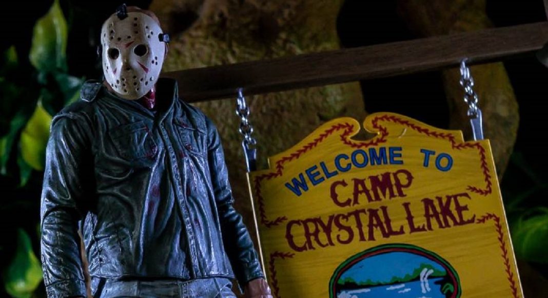 NECA-Friday-The-13th-Crystal-Lake-Set-024-928x483-1
