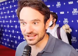 ‘Mulher-Hulk’: Charlie Cox surge em momento descontraído nos bastidores jogando ping-pong