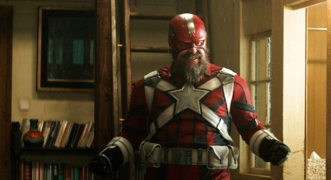 david harbour guardião vermelho