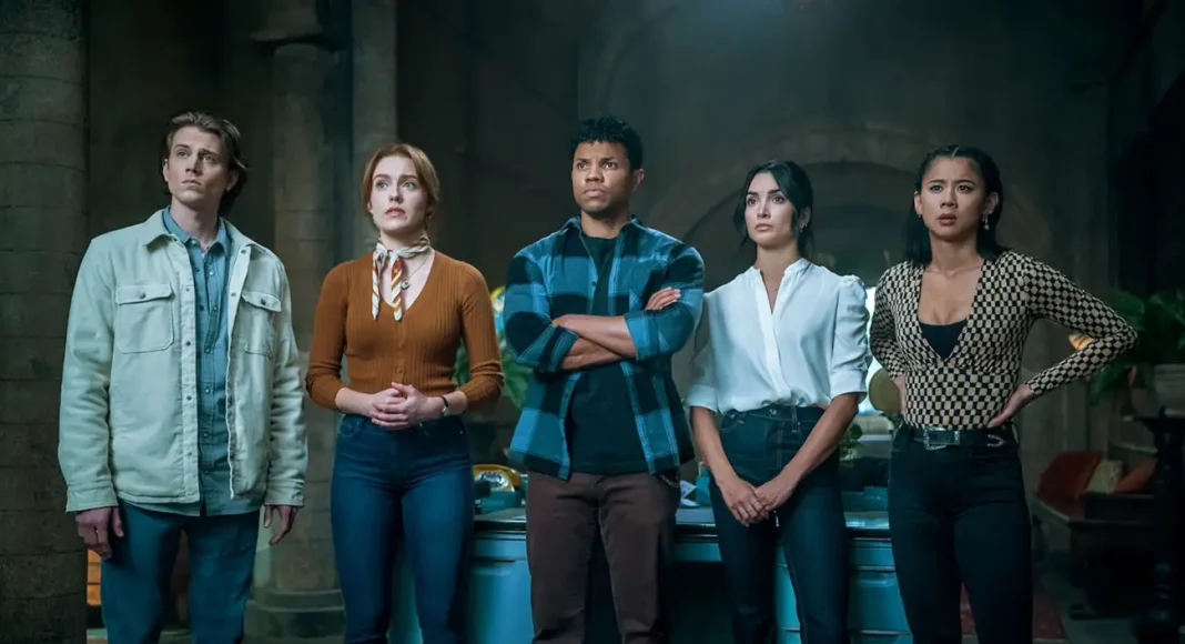 nancy-drew-405-crew