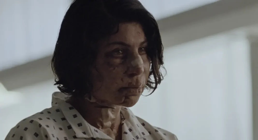 Handling_the_Undead-Still4