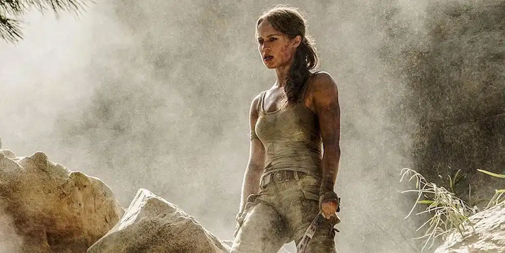 Lara Croft: Tomb Raider' completa 20 ANOS! Confira curiosidades dos filmes  com Angelina Jolie - CinePOP