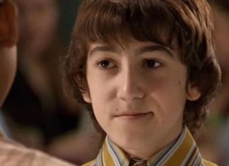Vincent Martella, o Greg de ‘Todo Mundo Odeia o Chris’, declara amor ao Brasil