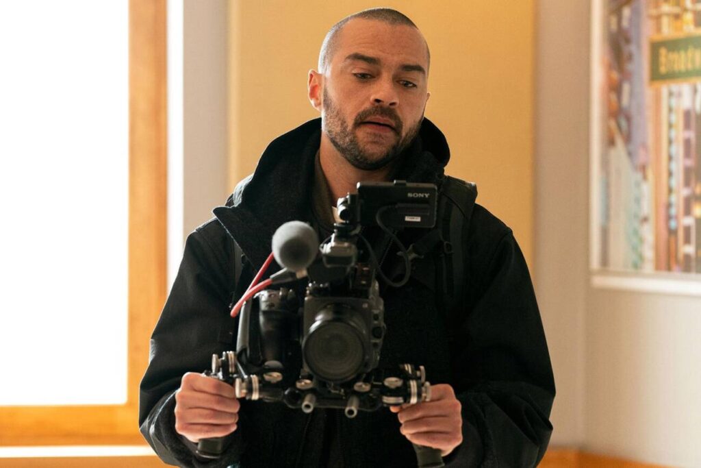 jesse williams only murders solo 8136d809ba484ecfa7cb4fa90224221b