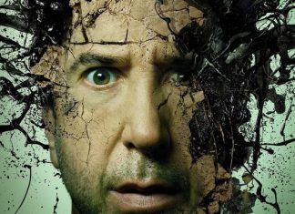 Estrelada por David Schwimmer, 2ª temporada de ‘Goosebumps’ chega ESTE MÊS ao streaming! Rosto misturado com terra e rachaduras artisticamente.