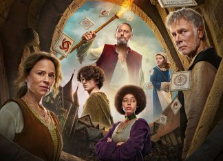 Cartaz de série medieval com personagens e cartas mágicas.