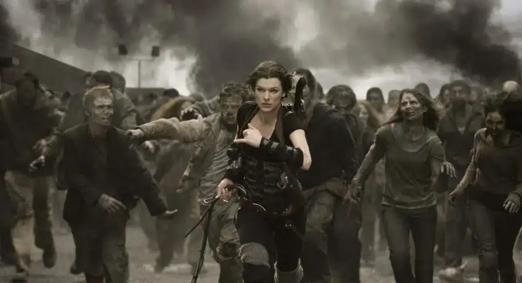 residentevil film Mulher correndo de zumbis em cenário apocalíptico.
