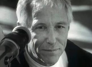 Jim Abrahams, cineasta de Corra que a Polícia Vem Aí, falece aos 80 anos