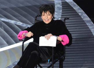 Liza Minnelli diz que foi obrigada a usar cadeira de rodas no Oscars 2022: “Fiquei de coração partido”