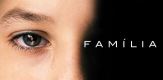 Olho com lágrima refletindo pessoa e palavra 'FAMÍLIA'