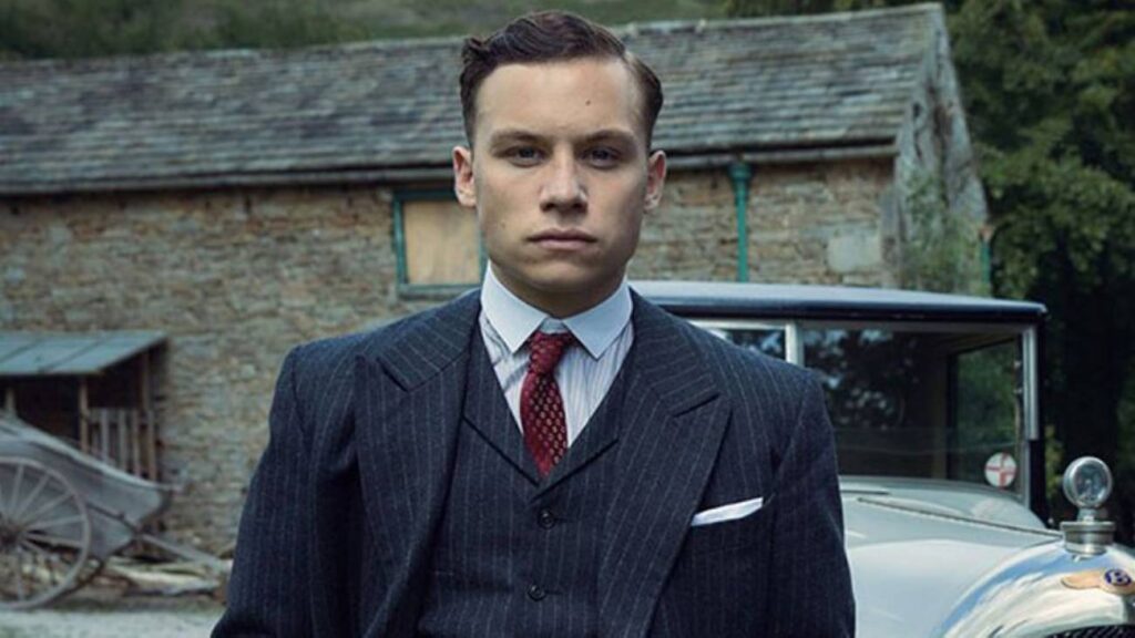 Finn Cole peaky blinders 1