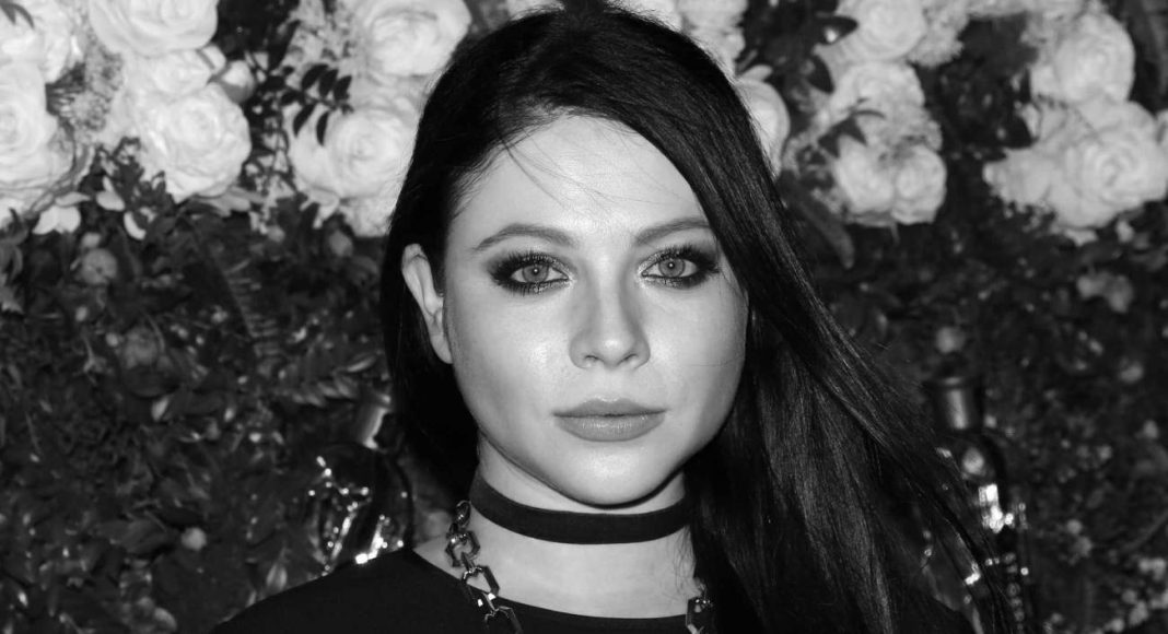 Michelle Trachtenberg 01 (1) (1)