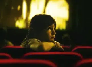 Crítica | Loucos por cinema! – Arnaud Desplechin mistura ensaio, documentário e autoficção para transmitir seu entusiasmo aos cinéfilos