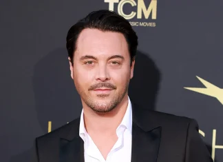 ‘Joseph Merrick’: Jack Huston vai dirigir cinebiografia do Homem Elefante