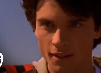 Tom Welling quer usar o traje do Superman pela primeira vez