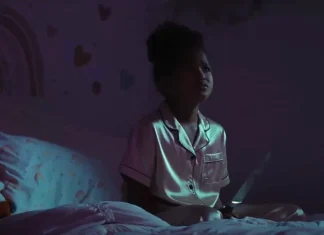 Criança é assombrada por entidade MALIGNA no trailer do terror ‘The Other’; Confira!